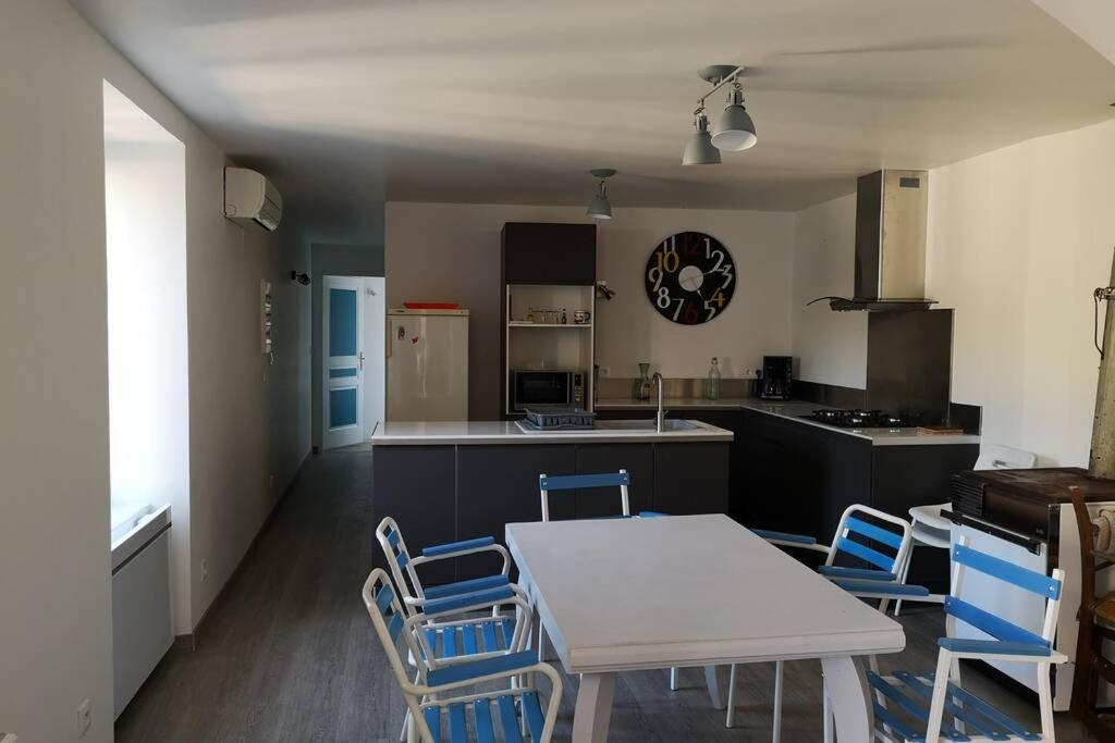 Maison Au Milieu Des Vignes Aigues-Vives  外观 照片